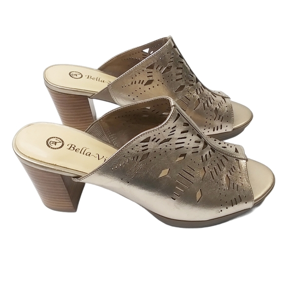 Bella Vita Lark Laser Perforated Slide Sandals - Picture 5 of 11